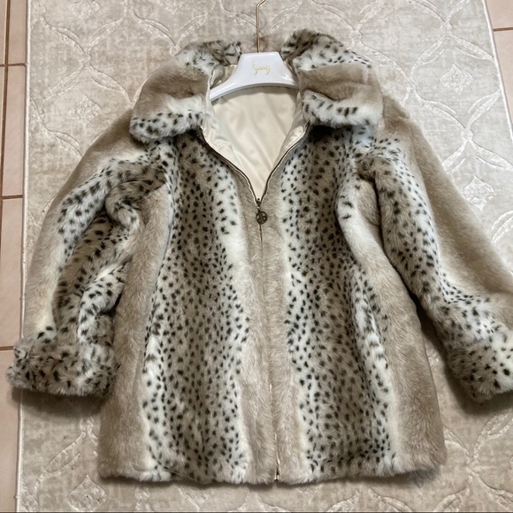 dennis basso Jackets & Blazers - Faux Cheetah Fur Dennis Basso Reversible Winter Jacket/Parka, women size L